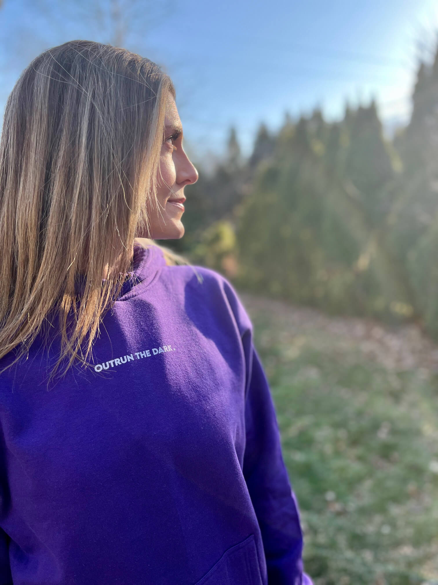 Outrun the dark Women's Fitted Hoodie