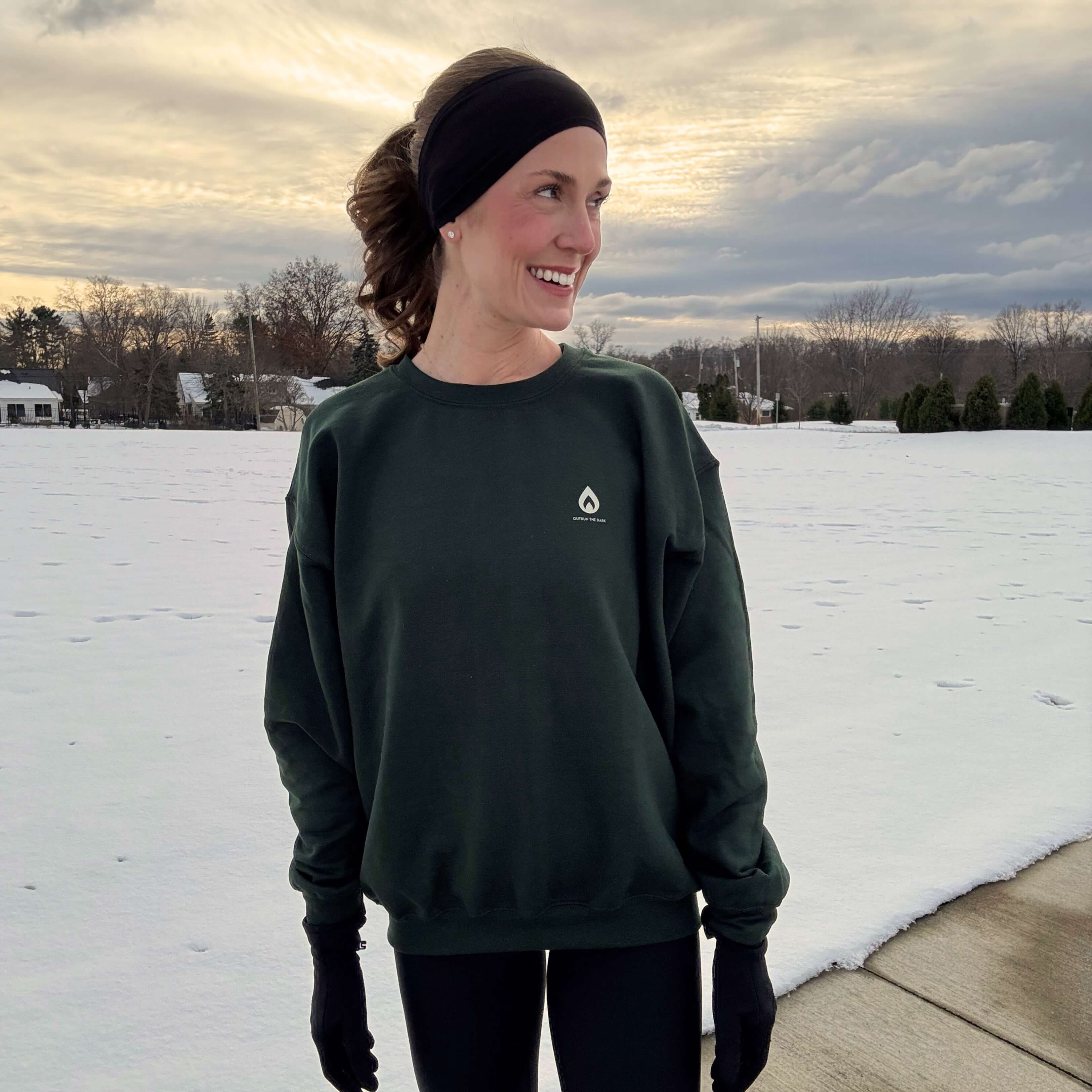 DO HARD THINGS WOMEN'S SWEATSHIRT